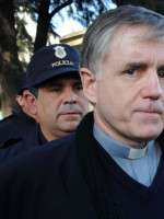 Grassi: el expediente llegó a Roma y en Argentina hay debates sobre el caso