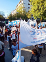 Los gremios estatales fueron a la Legislatura para reclamar la reapertura de paritarias