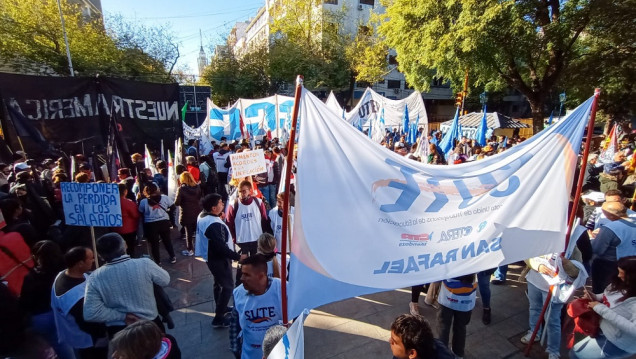 imagen Los gremios estatales fueron a la Legislatura para reclamar la reapertura de paritarias