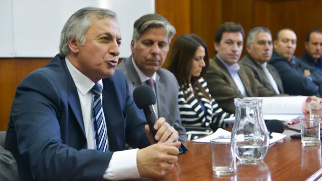 imagen Sin objeciones, Gullé pasó la audiencia pública