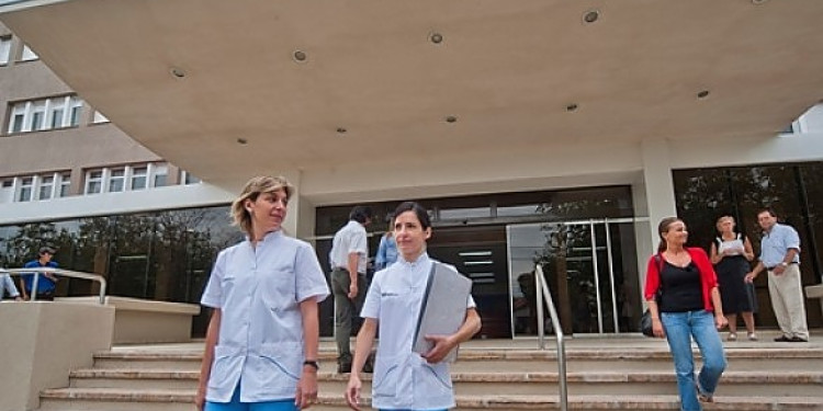 El  Hospital Universitario brinda capacitaciones sobre salud bucal