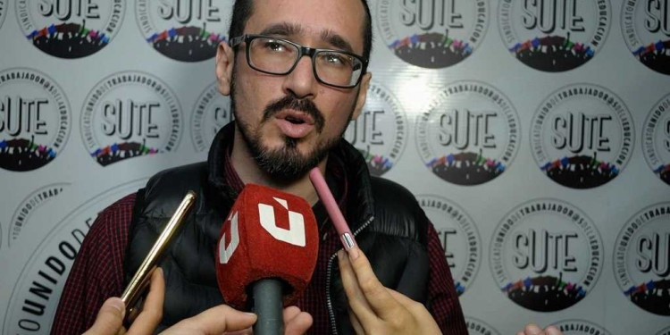 Por qué el SUTE salió a reclamar el pago a los docentes suplentes