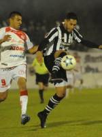 Huracán: Empate y polémica en el Este