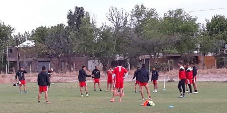 Claudio Ulloa: "Si trabajamos bien, se van a quedar los puntos acá"