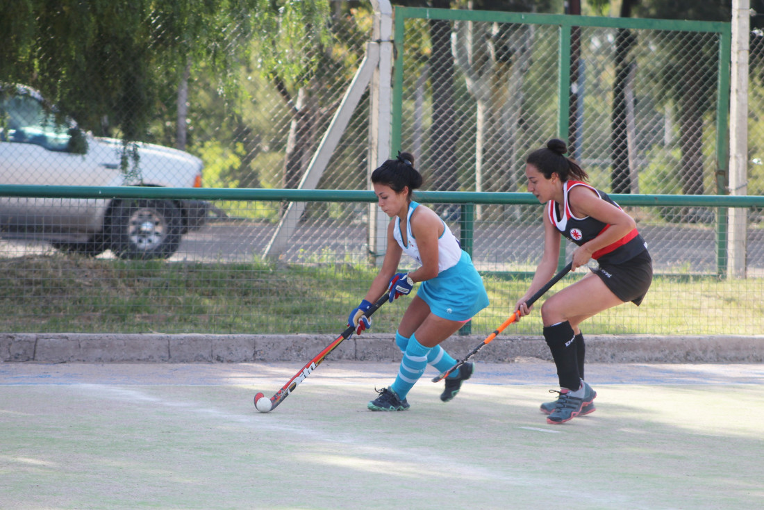 Hockey sobre césped: Victoria y clasificación de San Juan