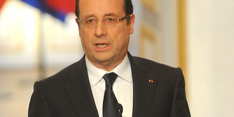 Hollande rindió homenaje a víctimas de la dictadura militar en el Parque de la Memoria