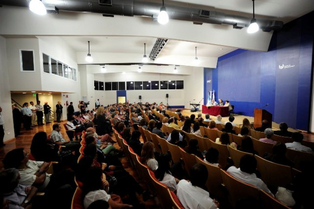 El Hospital Universitario pone en marcha su primer proyecto comunitario