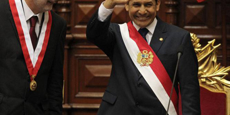 Ollanta Humala juró como presidente de Perú