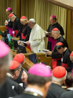 La Iglesia da marcha atrás respecto del sínodo del año pasado