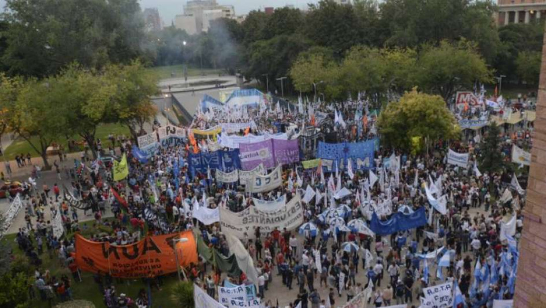 Gremios se movilizan contra la reforma previsional