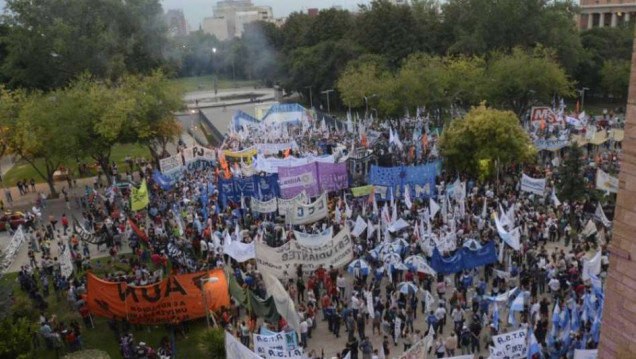 imagen Gremios se movilizan contra la reforma previsional