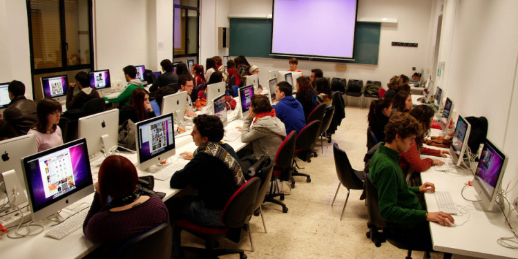 Analizan el aprendizaje virtual en la Facultad de Ciencias Aplicadas a la Industria