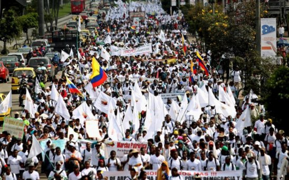 Galeano llama a terminar con la violencia en Colombia