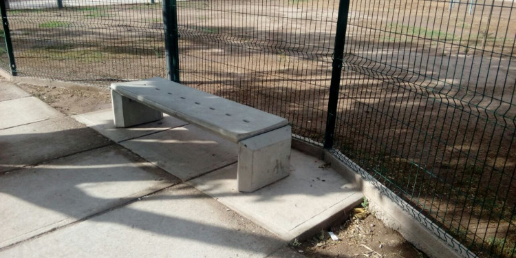 Por inseguridad y vandalismo, Guaymallén enreja sus plazas