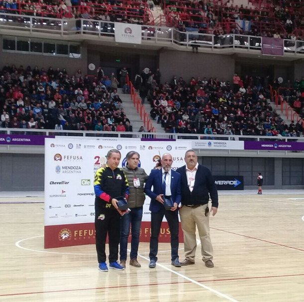 imagen El equipo argentino de futsal inauguró el estadio con una victoria