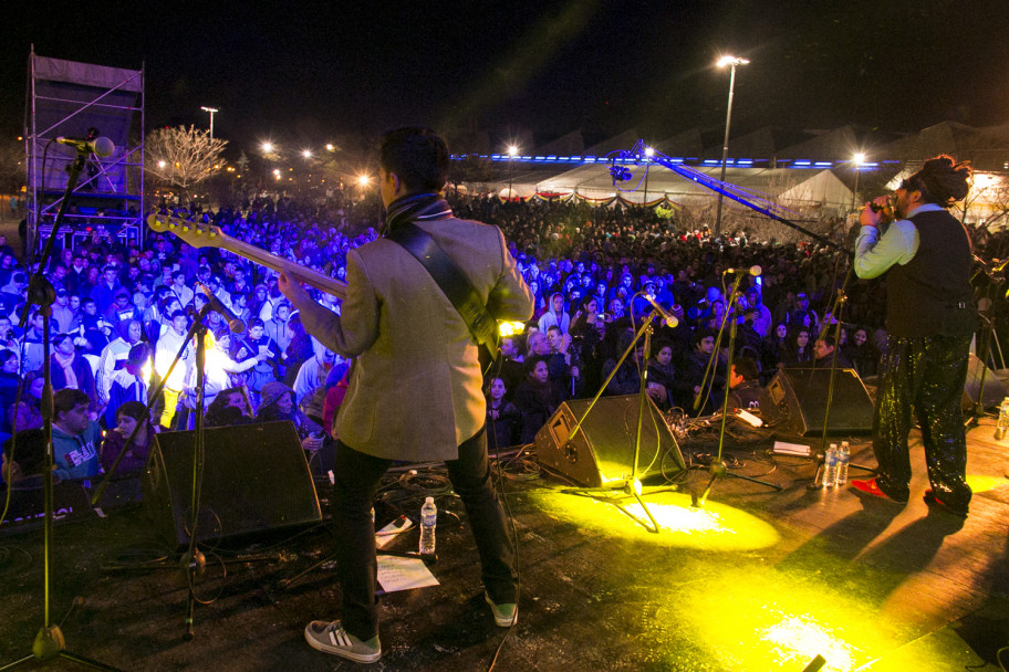 imagen En la fiesta de la UNCUYO hubo Karamelo Santo para 8 mil personas 