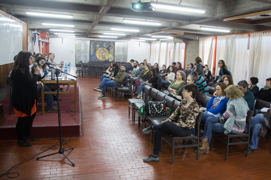 imagen Fotogalería: debate en la UNCUYO por mayor presupuesto para Ciencia y Educación