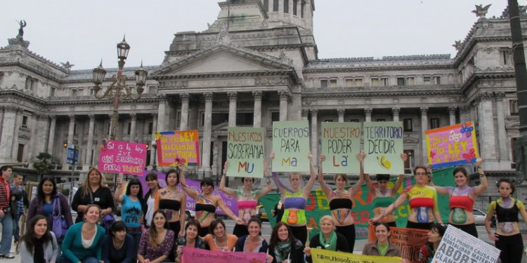 Aborto legal, seguro y gratuito: "Es una deuda de la democracia"