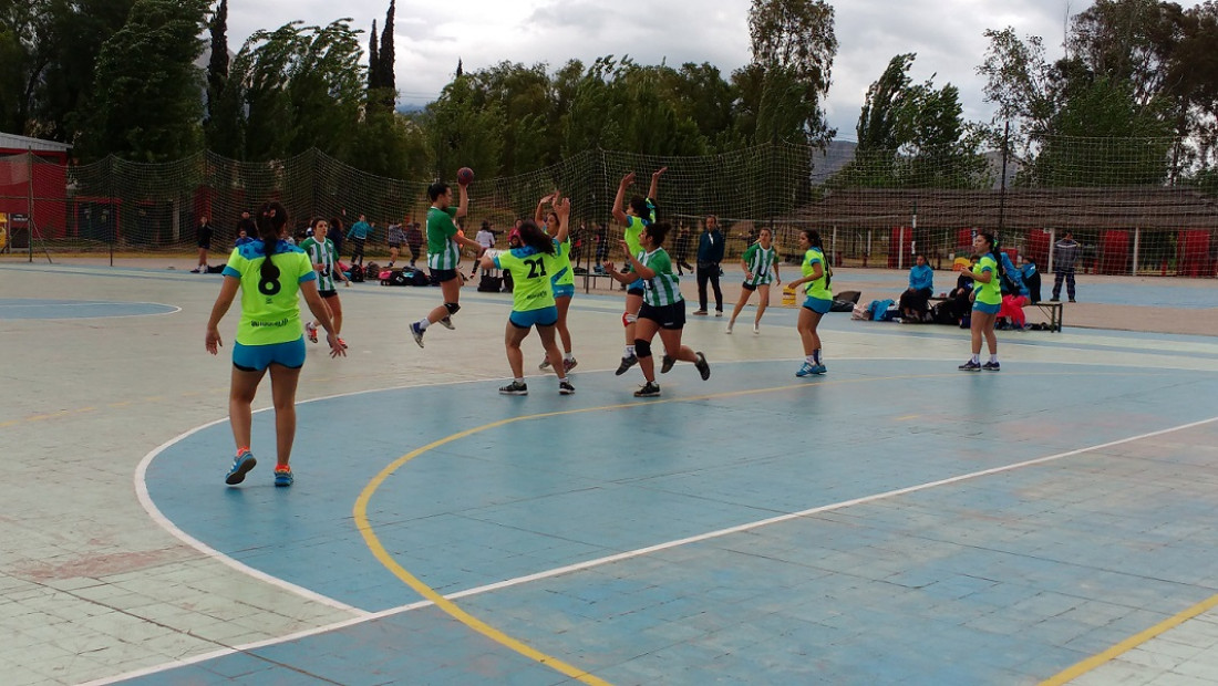 Balonmano femenino: Pusieron primera