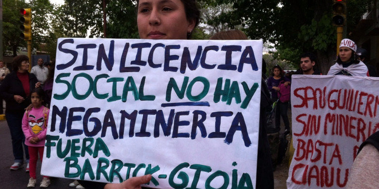 "El petitorio solicita la prohibición de la minería a cielo abierto en San Juan"