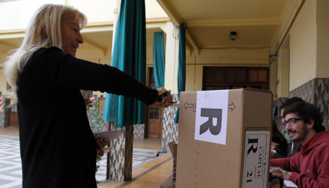 Arrancó en todo el país el esperado domingo electoral