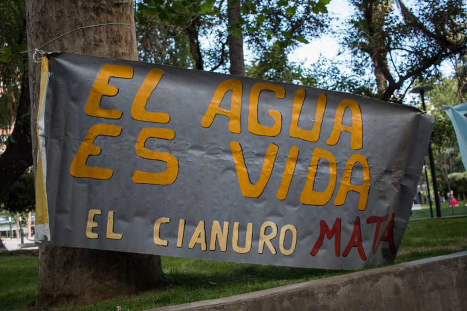 imagen Postales: concentración en rechazo de los cambios en la Ley 7722