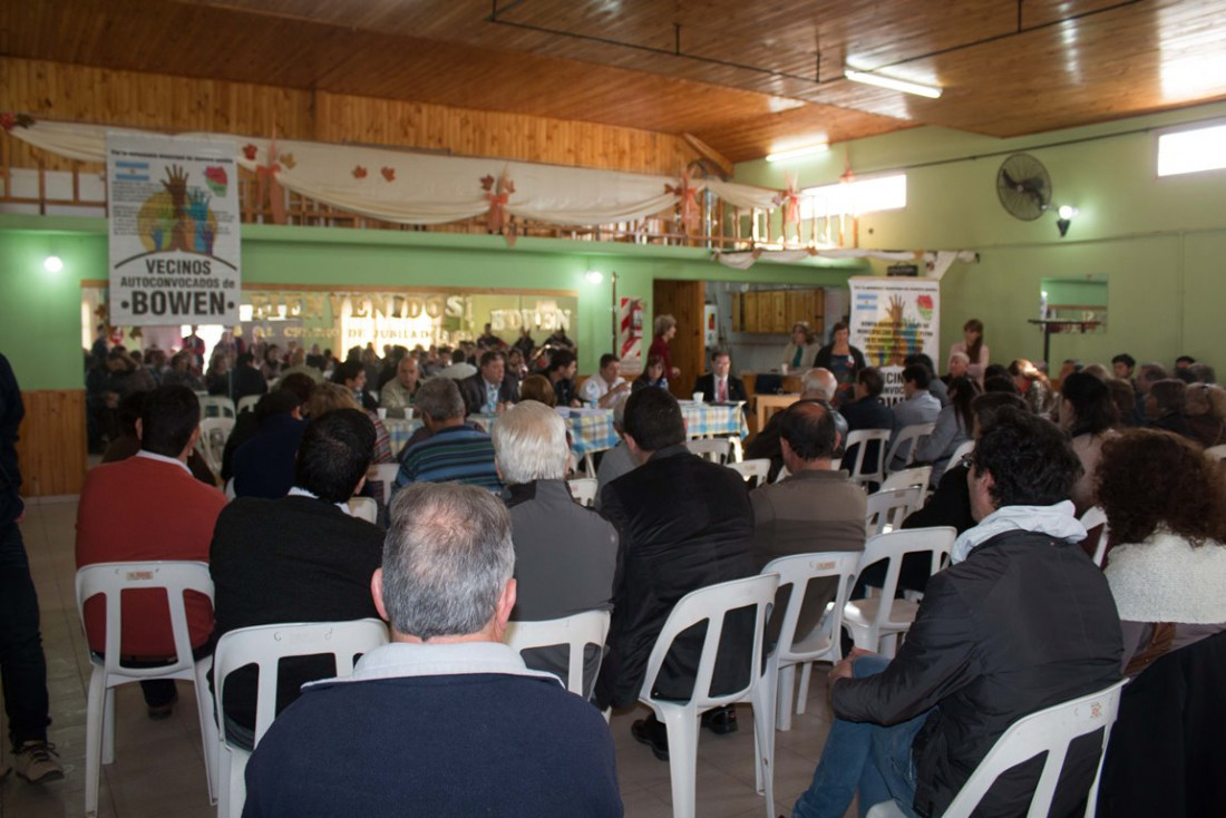 Analizaron con vecinos de Bowen las iniciativas de autonomía municipal