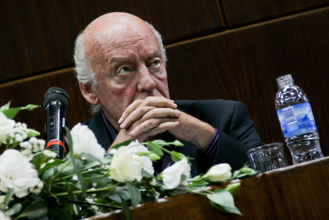 Galeano: repercusiones del Honoris Causa