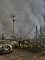 Por qué el fuego desatado en el sur corre con ventaja