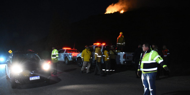 Extinguieron los incendios en El Volcán y Potrero de los Funes