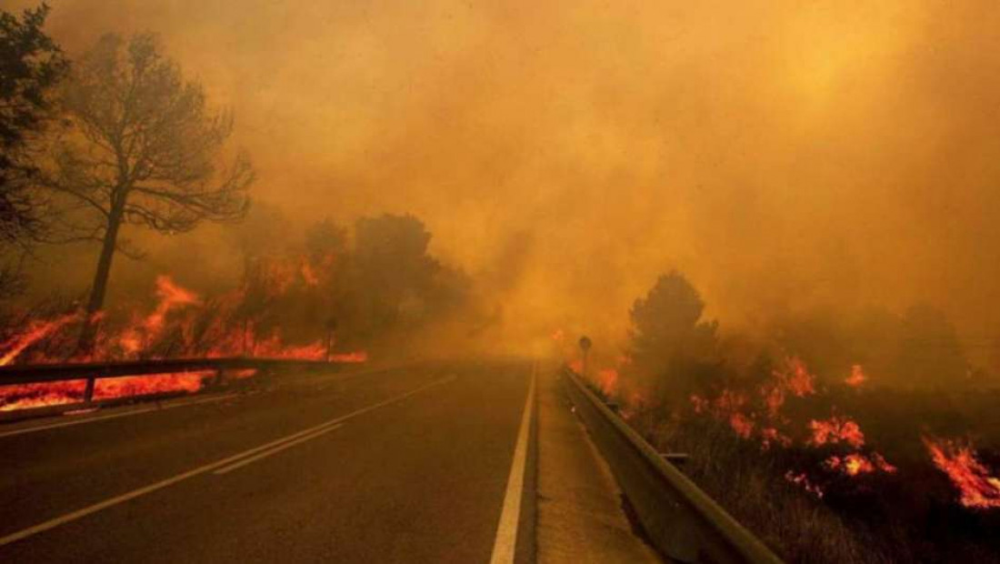 Incendios en el Sur: un rayo inició un nuevo foco de incendio 