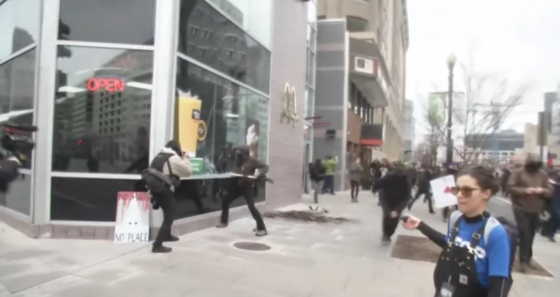 Incidentes en el Capitolio momentos antes de la jura de Donald Trump