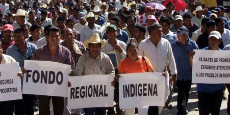 Reprimieron una manifestación de pueblos originarios en Colombia