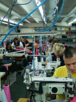 La industria textil dice que el 50 % del valor de la ropa corresponde a impuestos