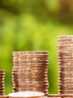 La inflación de noviembre bajó a 4,9%, pero la suba interanual supera el 90%