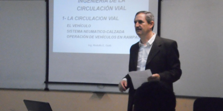 Comenzó la Especialización en Ingeniería Vial