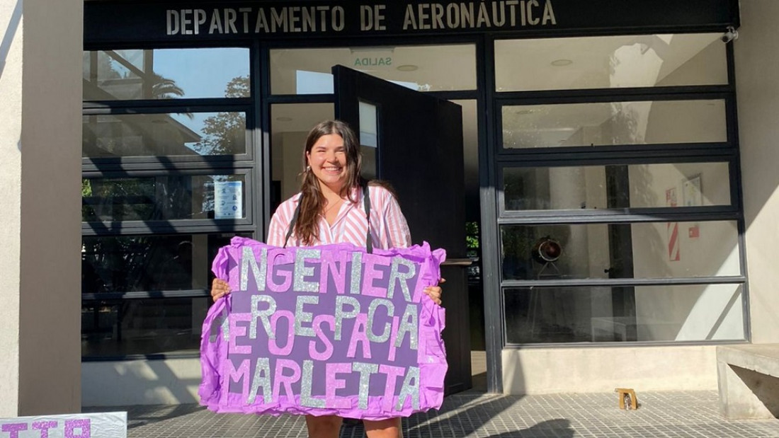 "Puedo decir que soy la primera ingeniera espacial de la Argentina y eso me enorgullece"