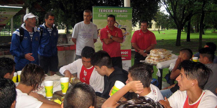 "El fútbol es la herramienta más poderosa que tenemos para culturizar"
