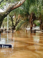 Continúa el alerta por intensas precipitaciones en el Litoral