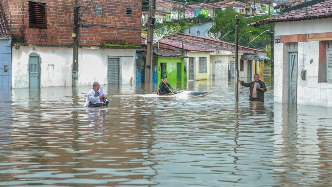 El drama del litoral: al menos 4 muertos y miles de evacuados 