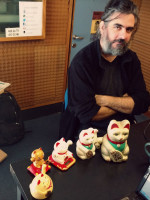 "El gato ese chino que saluda", el proyecto audiovisual colectivo que se viene