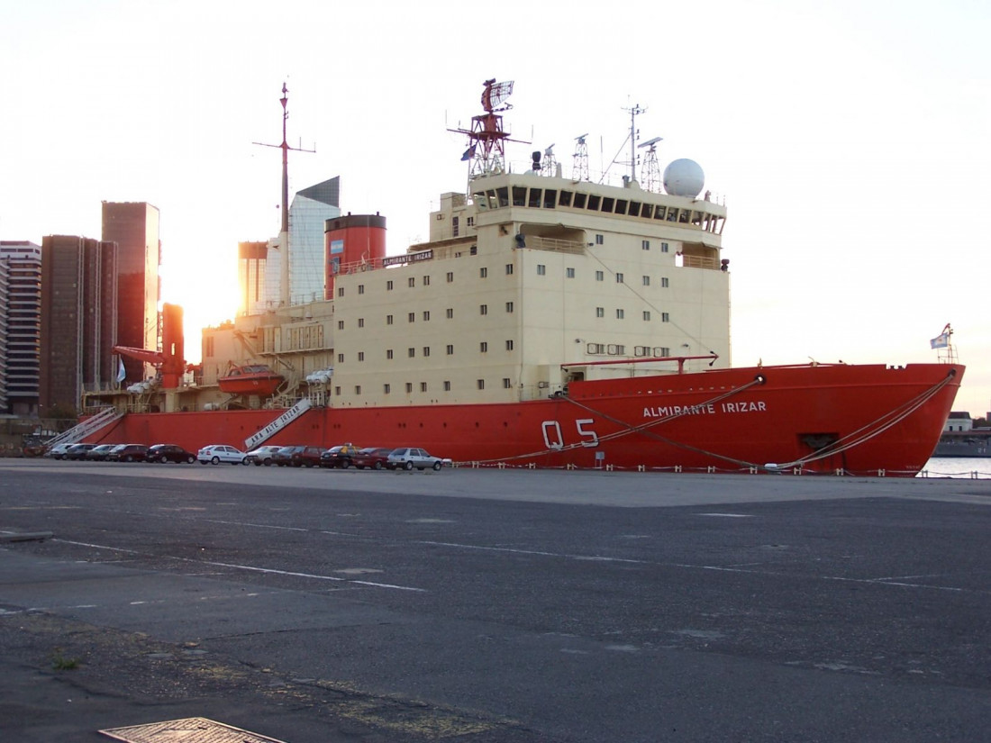 El Irízar regresó de su primera campaña antártica