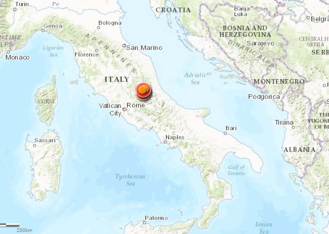 Tres sismos en una hora sacudieron Italia