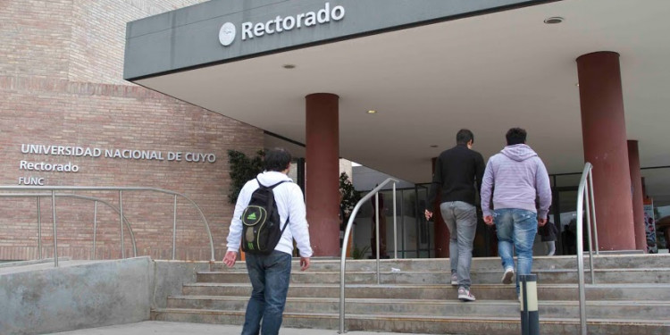 Convocan a jóvenes investigadores a publicar sobre políticas públicas