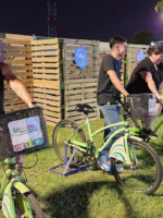 Cómo fue el camino de los estudiantes de la UNCUYO que diseñaron un prototipo para cargar celulares con una bici
