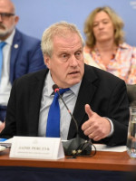 Perczyk aseguró que no habrá "reducción de fondos para universidades"
