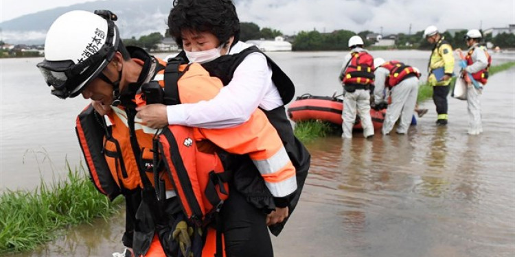 Las lluvias torrenciales en Japón dejan al menos 3 muertos y 11 desaparecidos