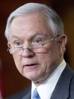 Confirman al paladín antiinmigración Jeff Sessions como fiscal general de Estados Unidos