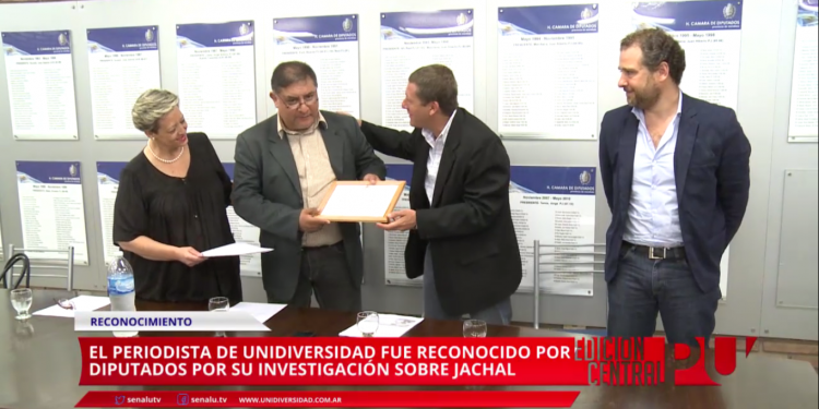 Reconocen a Jorge Rojas por investigación del derrame en San Juan