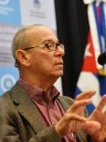 Juan Valdés Paz: la agricultura familiar como alternativa al agronegocio